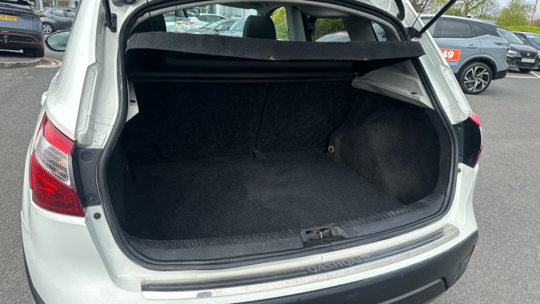 Nissan Qashqai 1.5 dCi [110] 360 5dr Diesel Hatchback